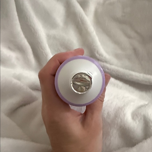 Victoria's Secret Sweet Sugared Violet Lotion - Picture 2 of 2